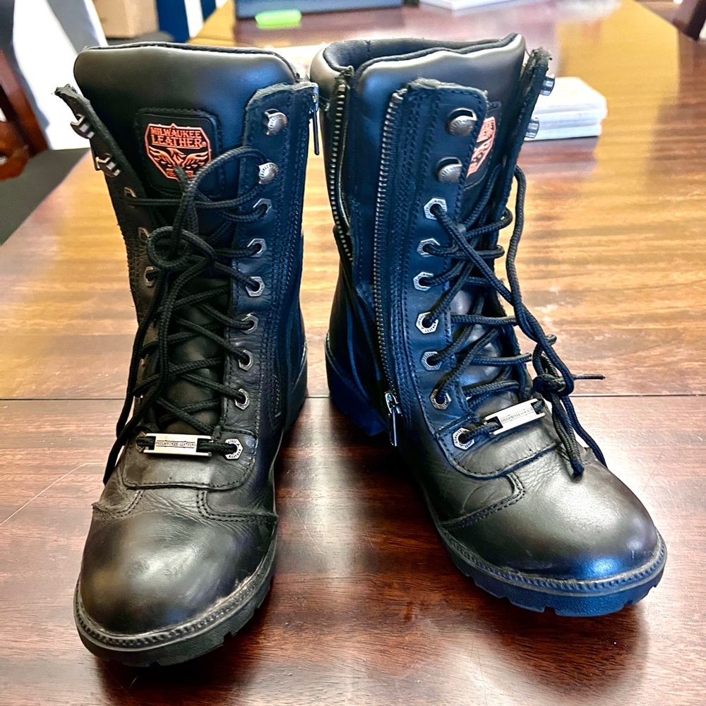 Motorcycle boots